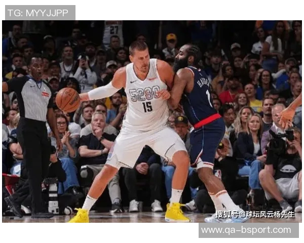 穆雷火力全开29投16中砍下43分6篮板三分球命中率高达55 穆雷火力全开29投16中砍下43分6篮板三分球命中率高达55